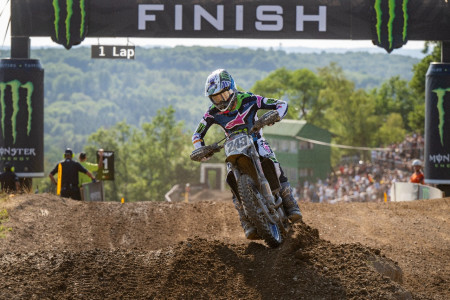 Tisková zpráva: Týmy Monster Energy Yamaha Factory MXGP a MX2 míří s vidinou úspěchu k MXGP Flander 2026